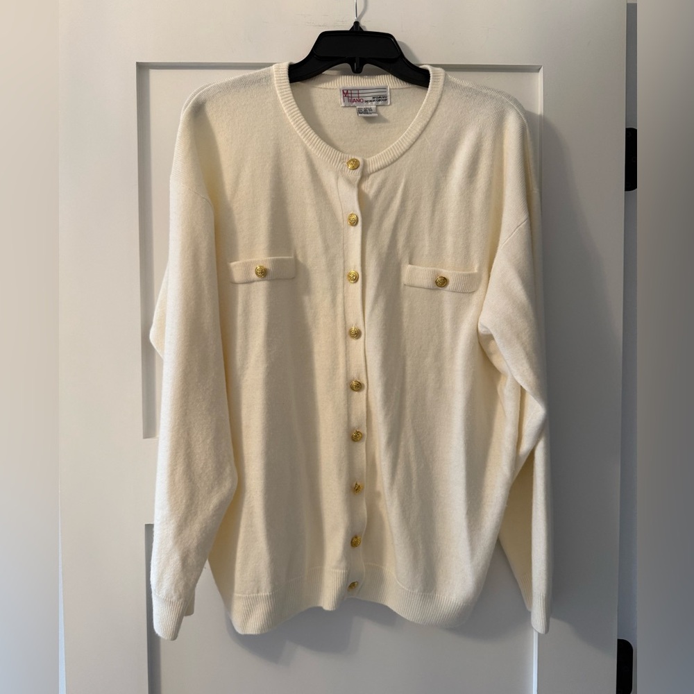 Milano Cream Cardigan with Gold Buttons – Size 18/20
